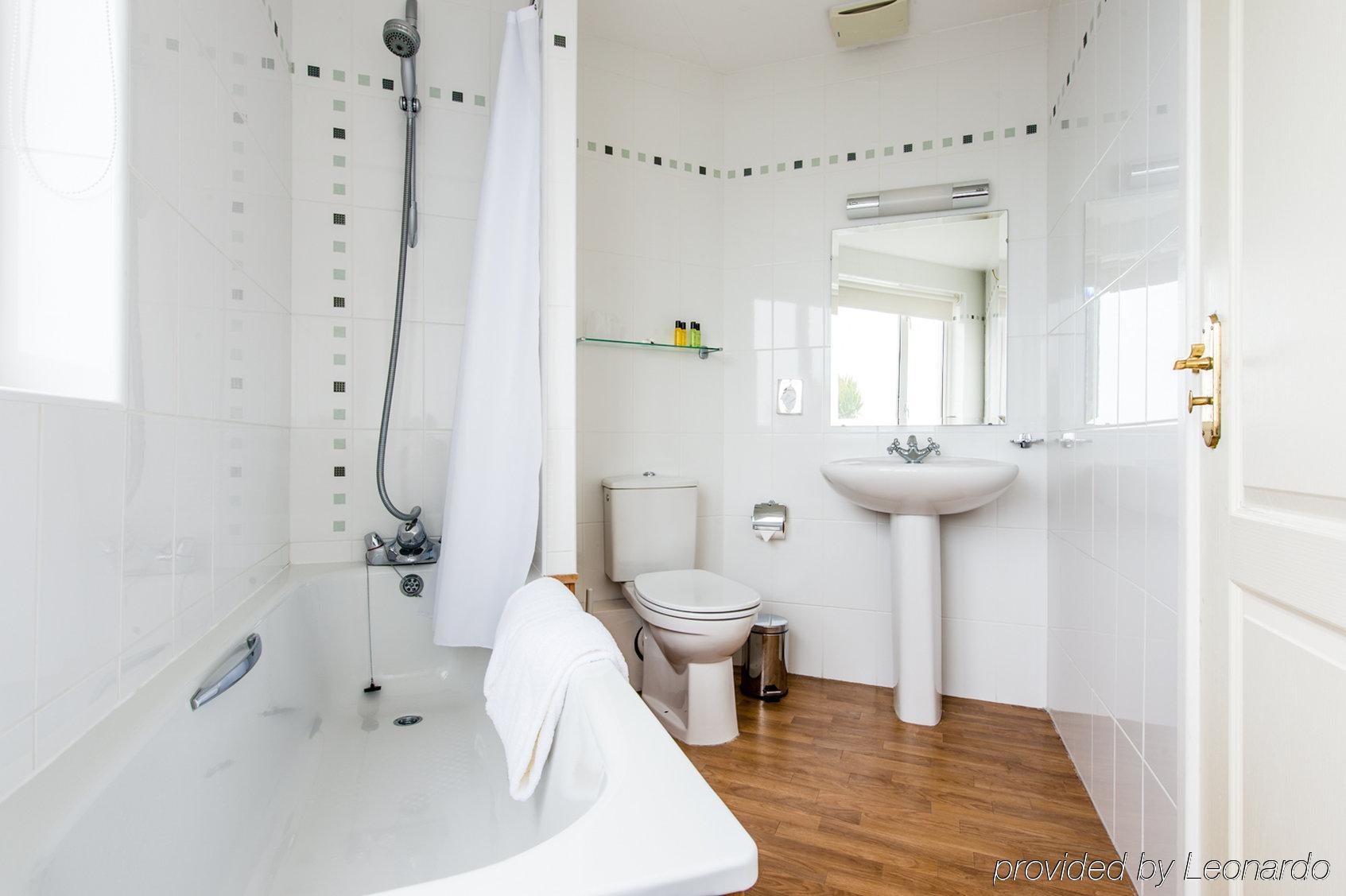 The Samares Coast Hotel & Apartments Saint Helier Ruang foto