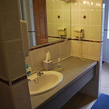 The Samares Coast Hotel & Apartments Saint Helier Bagian luar foto